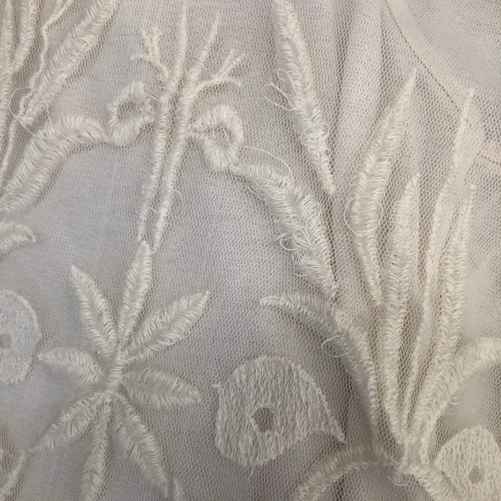 American Eagle Cream Embroidered Floral Tank Top | Size XS - Picture 8 of 8